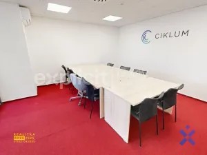 Pronájem kanceláře, Zlín, Vavrečkova, 421 m2