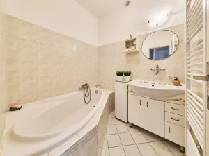 Prodej rodinného domu, Červený Kostelec - Horní Kostelec, 274 m2