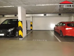 Pronájem garáže, Praha - Vysočany, Podkovářská, 18 m2