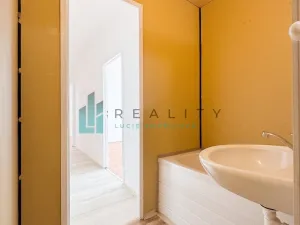Prodej bytu 2+1, Hodonín, Jižní, 43 m2