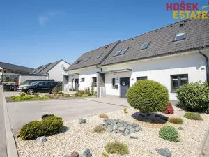 Pronájem rodinného domu, Holubice, 122 m2