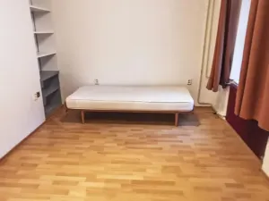 Pronájem bytu 1+kk, Praha - Vršovice, Charkovská, 25 m2