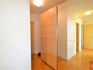 Pronájem bytu 2+kk, Praha - Záběhlice, Práčská, 50 m2