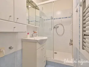 Pronájem bytu 2+kk, Praha - Michle, Ohradní, 45 m2