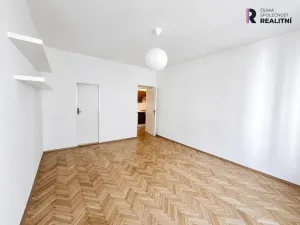 Pronájem bytu 2+kk, Praha - Vinohrady, V Horní Stromce, 45 m2