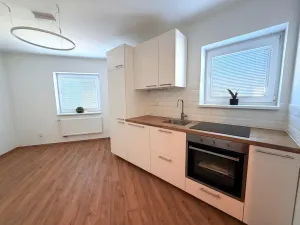 Pronájem bytu 2+kk, Brno - Ivanovice, Hřebíčková, 33 m2