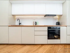 Prodej bytu 1+kk, Praha - Karlín, Pobřežní, 35 m2