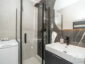 Prodej bytu 1+kk, Praha - Karlín, Pobřežní, 35 m2