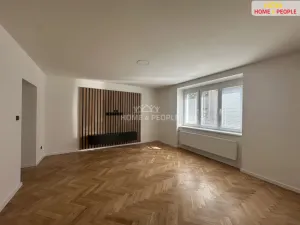 Pronájem bytu 3+1, Přelouč, K. Čapka, 75 m2