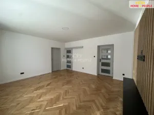 Pronájem bytu 3+1, Přelouč, K. Čapka, 75 m2