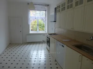 Pronájem bytu 3+1, Nový Bor - Arnultovice, Revoluční, 125 m2