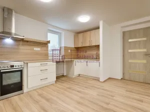 Pronájem bytu 2+kk, Jindřichův Hradec - Otín, 50 m2