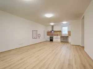 Pronájem bytu 2+kk, Jindřichův Hradec - Otín, 50 m2