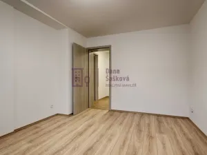 Pronájem bytu 2+kk, Jindřichův Hradec - Otín, 50 m2