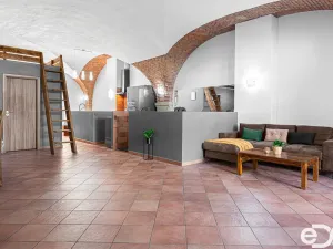 Prodej atypického bytu, Škvorec, Tyršova, 103 m2