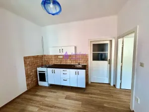 Pronájem bytu 1+1, Olomouc - Hodolany, Zeyerova, 34 m2