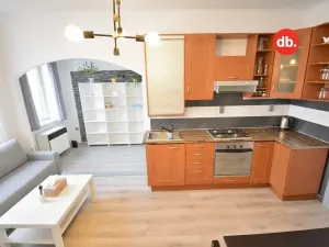 Prodej bytu 2+1, Plzeň, Politických vězňů, 56 m2
