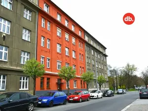 Prodej bytu 2+1, Plzeň, Politických vězňů, 56 m2