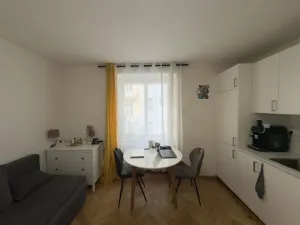 Pronájem bytu 2+kk, Praha - Nové Město, Podskalská, 40 m2