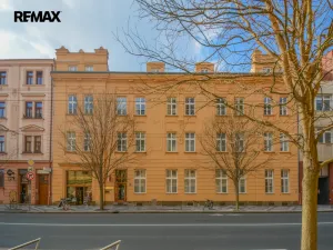 Pronájem obchodního prostoru, Hradec Králové, Československé armády, 213 m2