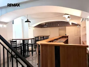Pronájem obchodního prostoru, Praha - Žižkov, Víta Nejedlého, 71 m2