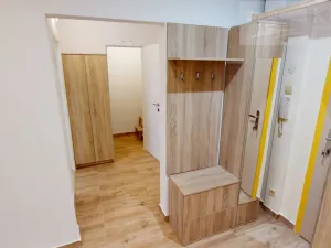 Pronájem bytu 3+kk, Praha, Lečkova, 61 m2