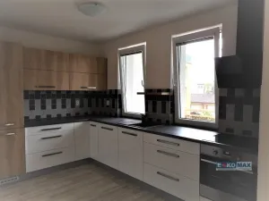 Pronájem bytu 2+kk, Břeclav, Kpt. Jaroše, 71 m2