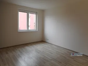 Pronájem bytu 2+kk, Břeclav, Kpt. Jaroše, 71 m2