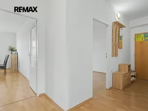Prodej bytu 3+1, Vestec, Na Suchých, 84 m2