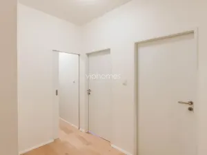 Pronájem bytu 1+kk, Praha - Vinohrady, Lucemburská, 30 m2