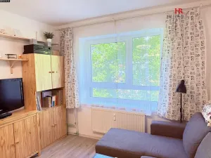 Prodej bytu 2+1, Milovice, Spojovací, 47 m2