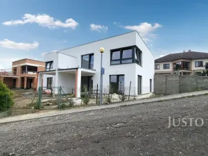 Prodej bytu 3+kk, Písek, Dolní, 65 m2