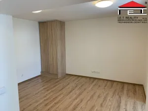 Prodej bytu 3+1, Praha - Lochkov, Cementářská, 88 m2