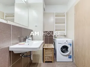 Pronájem bytu 2+kk, Praha - Vysočany, Ocelářská, 55 m2