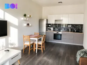 Pronájem bytu 2+kk, Ostrava, Bratrská, 42 m2