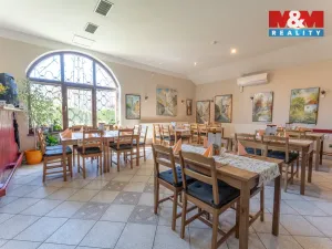 Prodej restaurace, Suchdol, 390 m2