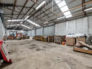 Prodej výrobních prostor, Buřenice, 2100 m2