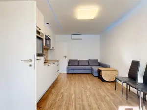 Prodej bytu 1+1, Horoměřice, B. Němcové, 36 m2