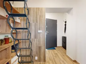 Prodej bytu 1+1, Horoměřice, B. Němcové, 36 m2