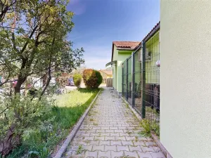 Prodej bytu 1+1, Horoměřice, B. Němcové, 36 m2