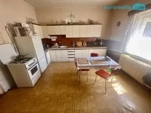 Prodej rodinného domu, Kraslice, Čs. armády, 180 m2
