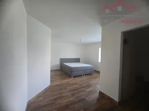 Prodej rodinného domu, Krásný Dvůr - Chrašťany, 400 m2
