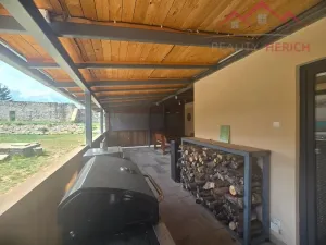 Prodej rodinného domu, Krásný Dvůr - Chrašťany, 400 m2