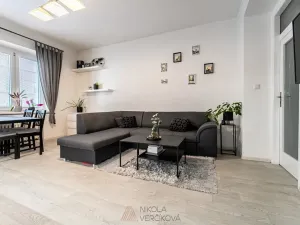 Pronájem bytu 2+kk, Brno, Burešova, 53 m2