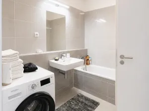 Pronájem bytu 1+kk, Praha - Hloubětín, Poděbradská, 46 m2