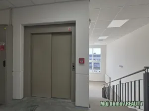 Pronájem skladu, Praha - Hostivař, 550 m2