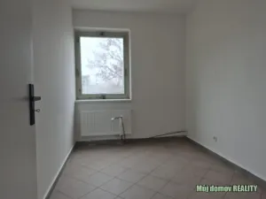 Pronájem obchodního prostoru, Praha - Uhříněves, Přátelství, 626 m2