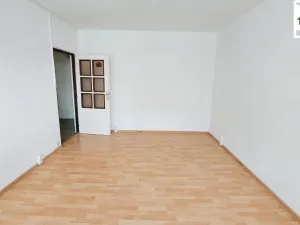 Pronájem bytu 2+1, Cheb, Valdštejnova, 60 m2