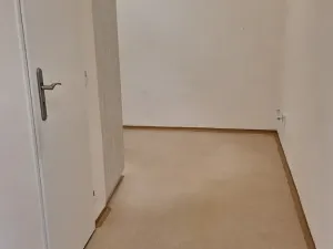 Pronájem bytu 1+kk, Praha - Strašnice, Černokostelecká, 39 m2