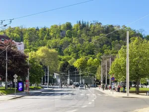 Pronájem bytu 2+kk, Praha - Smíchov, V lesíčku, 54 m2